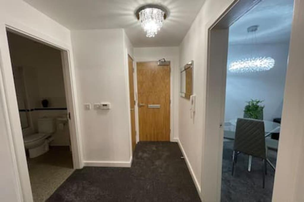 Moda Wigan 2 - Stylish 2 Bed In Central Wigan Exterior foto